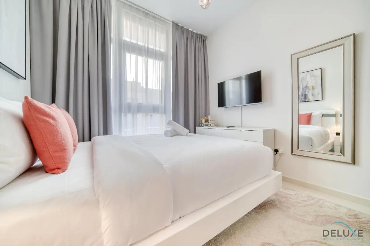 Alluring 3Br Townhouse At Damac Hills 2, Dubailand By Deluxe Holiday Homes 0*, دبي