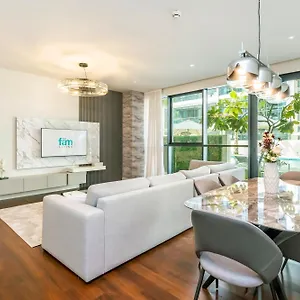 Fam Living - Walk - Opulent Living Dubai