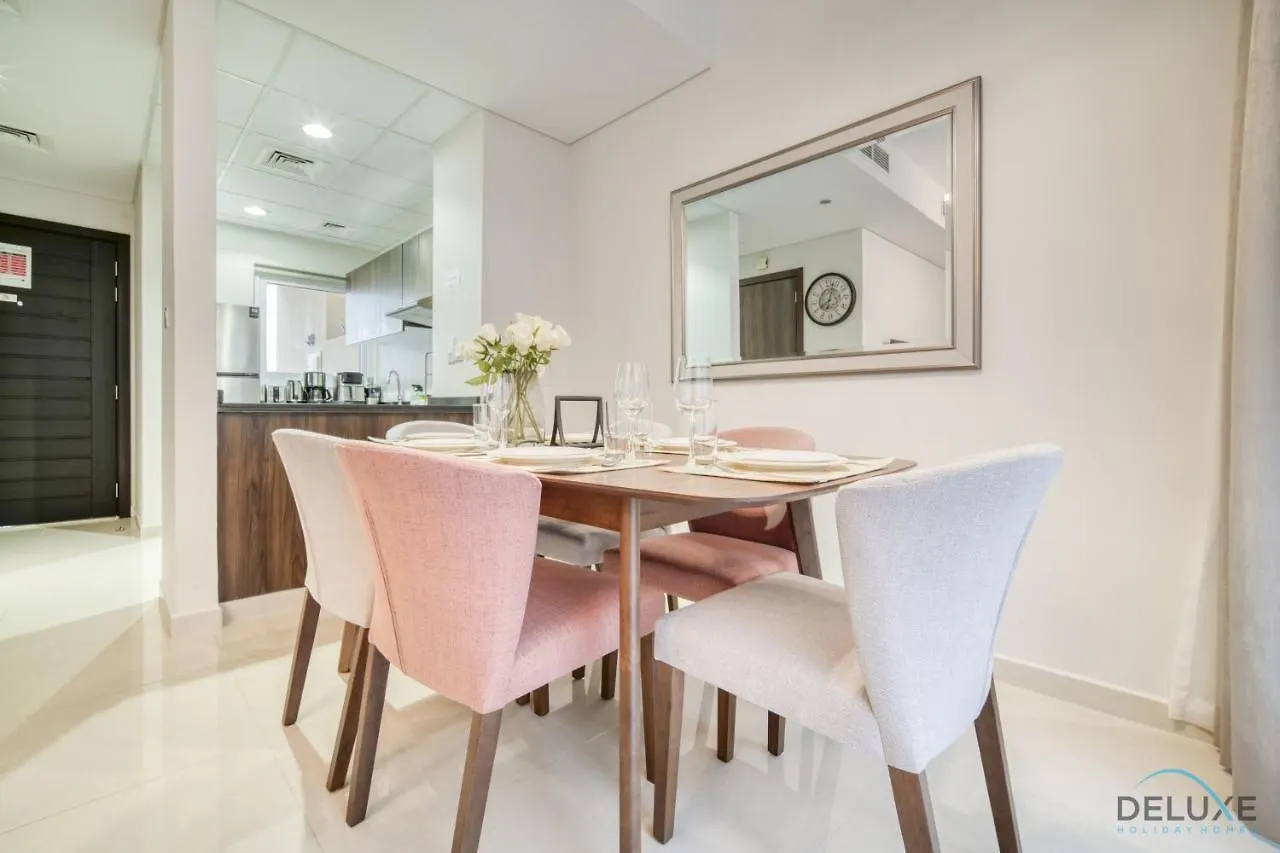 Alluring 3Br Townhouse At Damac Hills 2, Dubailand By Deluxe Holiday Homes 0*, Dubai